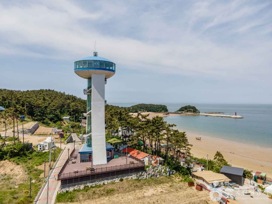만리포전망타워 여행 추천 - 메고지고 만리포전망타워 여행 추천 - 메고지고