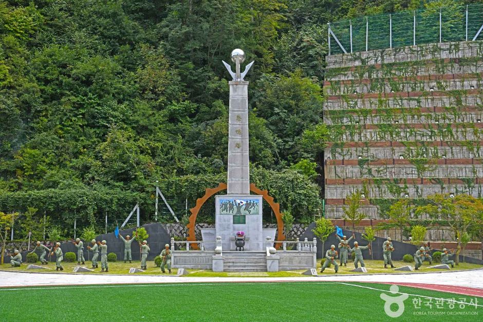 학도병충혼탑 여행 추천 - 메고지고 학도병충혼탑 여행 추천 - 메고지고