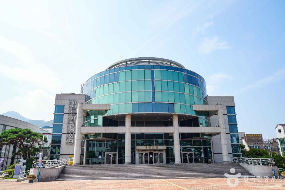 양산문화예술회관 여행 추천 - 메고지고 양산문화예술회관 여행 추천 - 메고지고