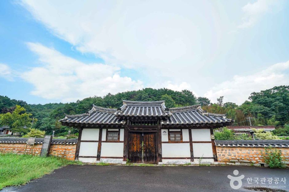 태암서원 여행 추천 - 메고지고 태암서원 여행 추천 - 메고지고