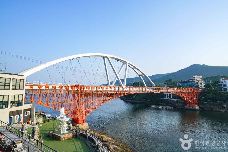 저도(창원) 여행 추천 - 메고지고 저도(창원) 여행 추천 - 메고지고