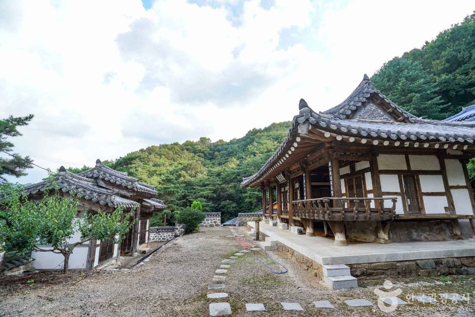 신계서원(산청) 여행 추천 - 메고지고
