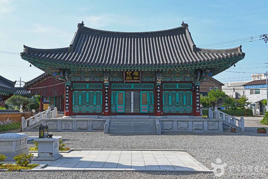 용화사(진천) 여행 추천 - 메고지고