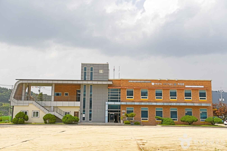 비학봉마을 여행 추천 - 메고지고