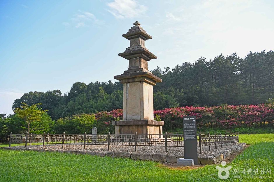 정읍 은선리 삼층석탑 여행 추천 - 메고지고