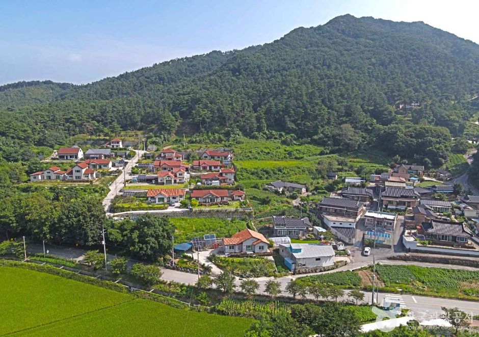 군화마을 여행 추천 - 메고지고 군화마을 여행 추천 - 메고지고
