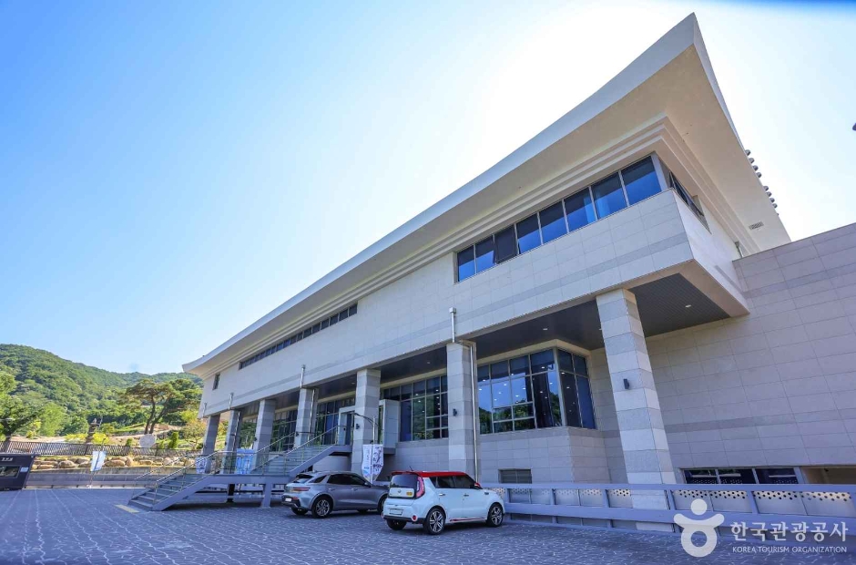 범어사 성보박물관 여행 추천 - 메고지고