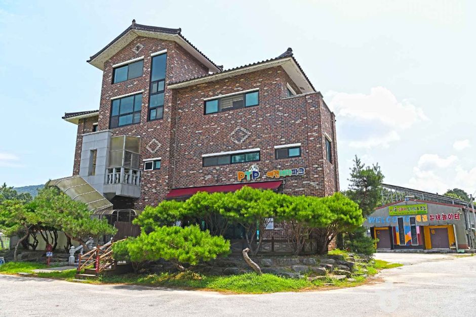 PTP 애견테마파크 여행 추천 - 메고지고