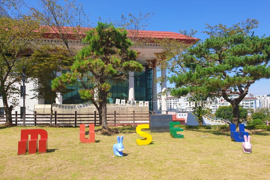 정읍시립미술관 여행 추천 - 메고지고 정읍시립미술관 여행 추천 - 메고지고