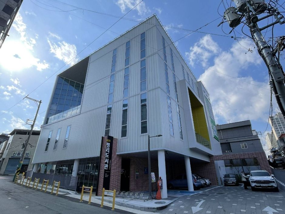 뉴평리도서관 여행 추천 - 메고지고 뉴평리도서관 여행 추천 - 메고지고