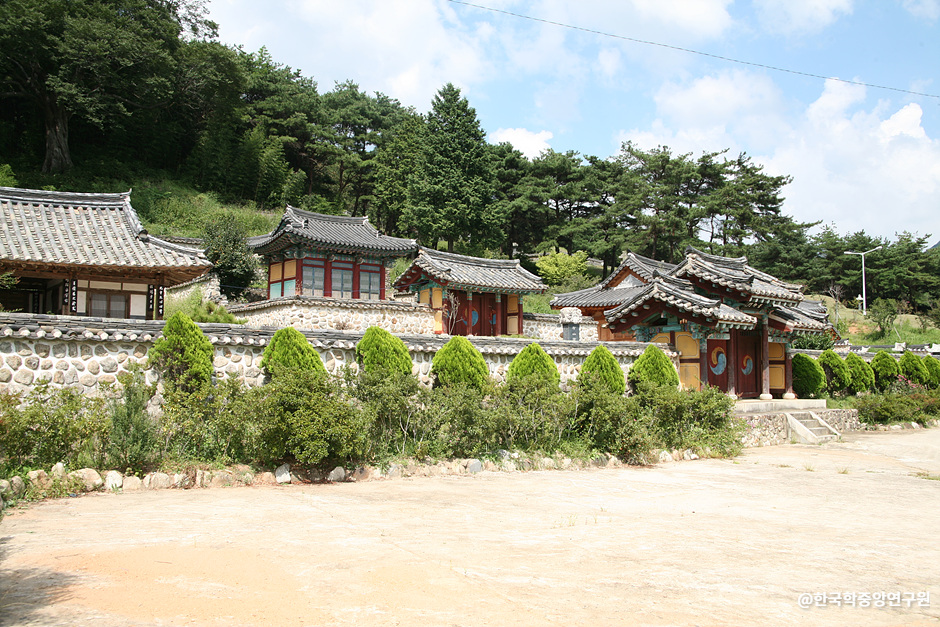 방산서원 여행 추천 - 메고지고