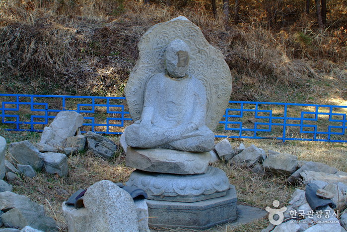 몽산리석가여래좌상 여행 추천 - 메고지고