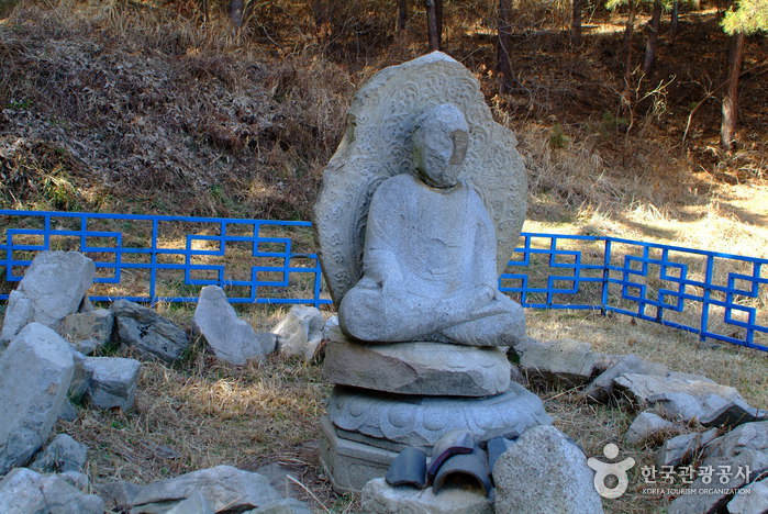 몽산리석가여래좌상 여행 추천 - 메고지고