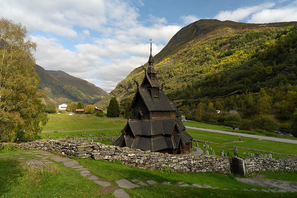 보르군드 스타브 교회 (Borgund Stave Church) 여행 추천 - 로드트립