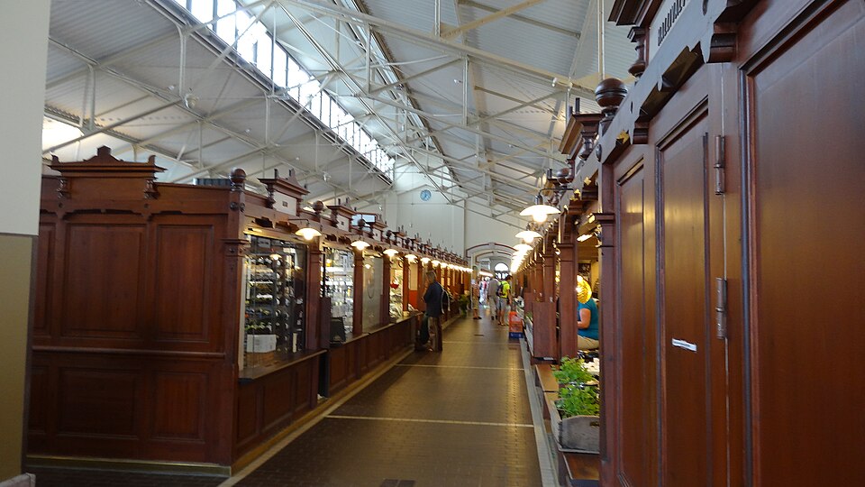 헬싱키 올드 마켓 홀 (Helsinki Old Market Hall) 여행 추천 - 로드트립