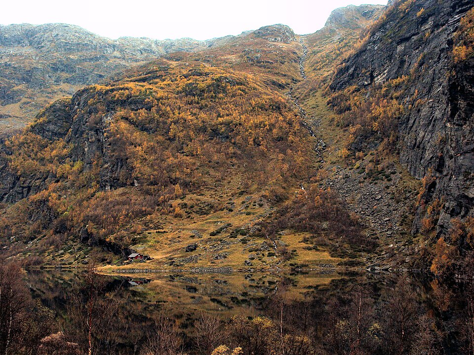 아우를란스달렌 트레킹 (Aurlandsdalen Østerbø–Vassbygdi) 여행 추천 - 로드트립