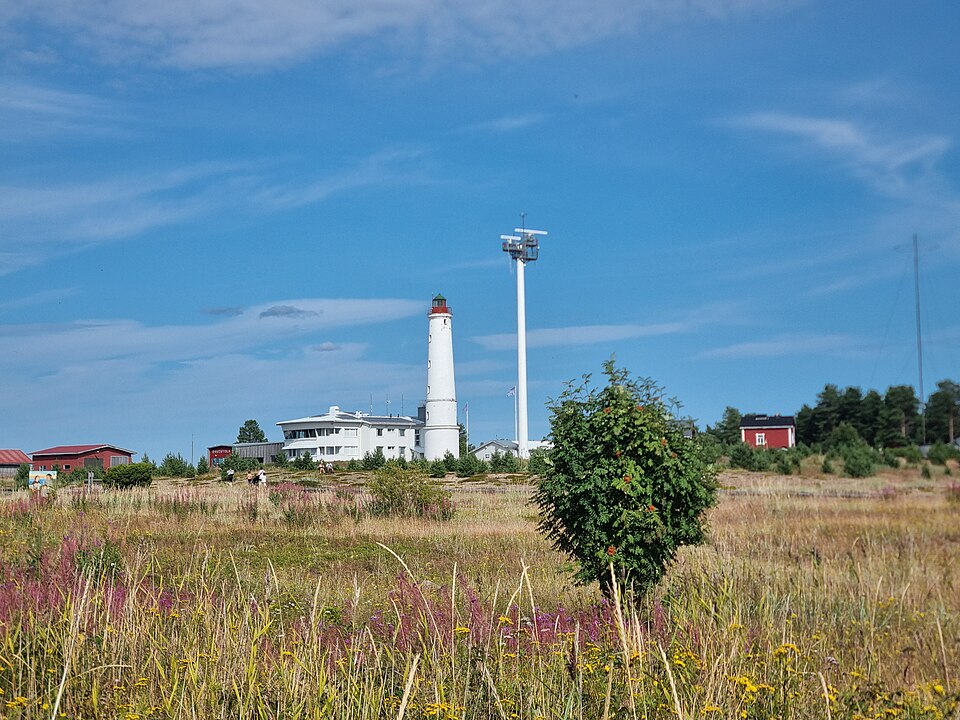 마르야니에미 등대 (Marjaniemi Lighthouse) 여행 추천 - 로드트립