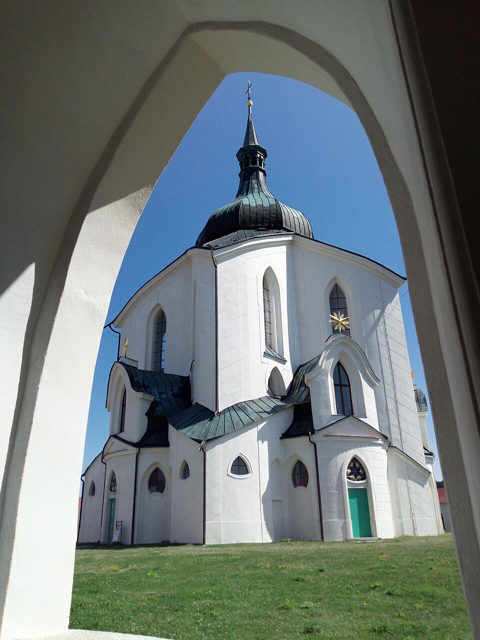 젤레나 호라 성 요한 네포무크 순례교회 (Pilgrimage Church of St. John of Nepomuk at Zelená Hora) 여행 추천 - 로드트립