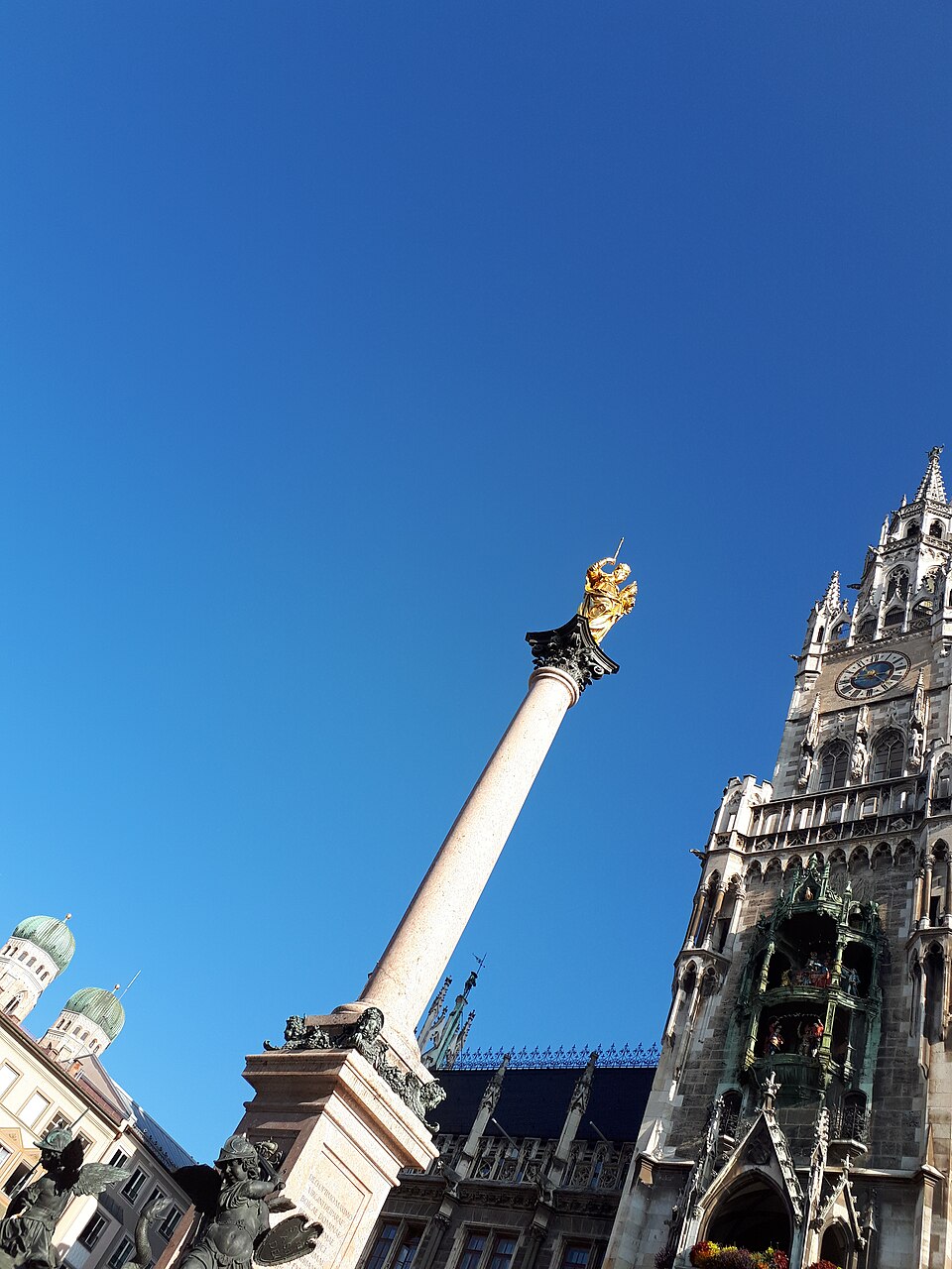 마리엔 광장 (Marienplatz) 여행 추천 - 로드트립