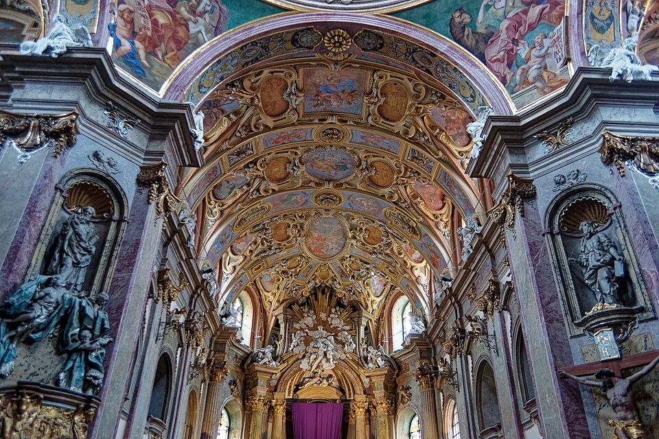 스바티 코페체크 성모 방문 순례성당 (Basilica of the Visitation of the Virgin Mary, Svatý Kopeček) 여행 추천 - 로드트립
