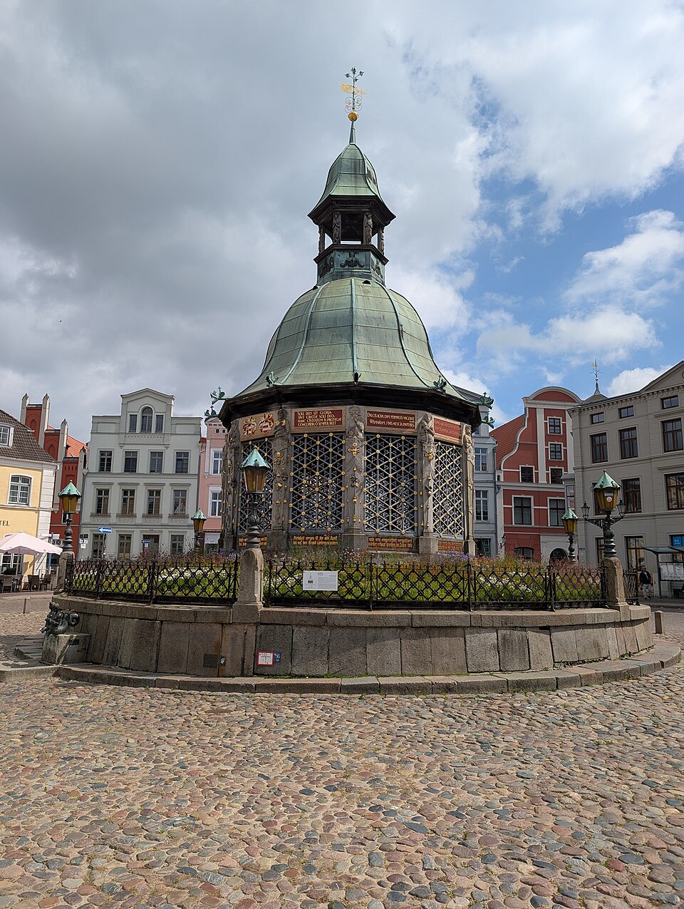 비스마르 시장광장·바서쿤스트 (Wismarer Marktplatz & Wasserkunst)
