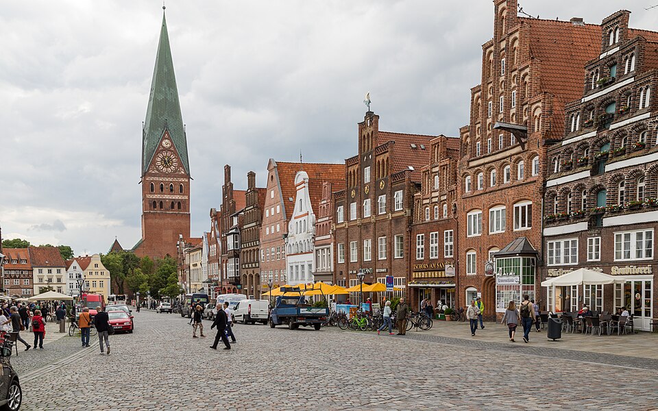 뤼네부르크 암 잔데 역사광장 (Am Sande Lüneburg) 여행 추천 - 로드트립