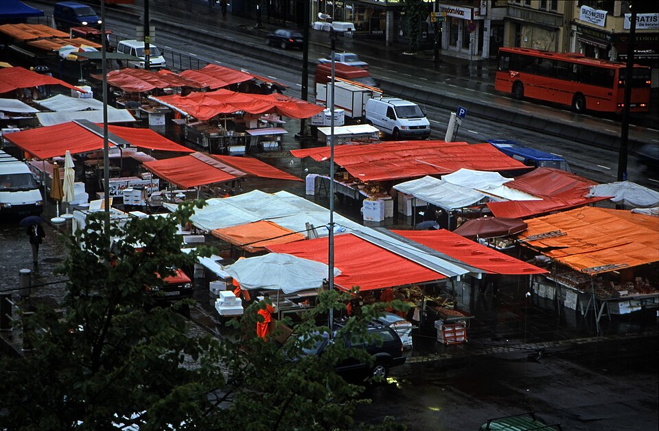 베르겐 어시장 (Fisketorget i Bergen · Bergen Fish Market) 여행 추천 - 로드트립