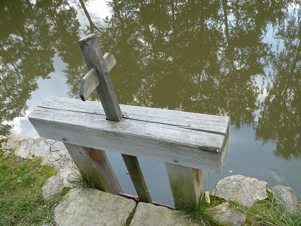 호슬로비체 역사 물레방아 (Hoslovice Watermill) 여행 추천 - 로드트립