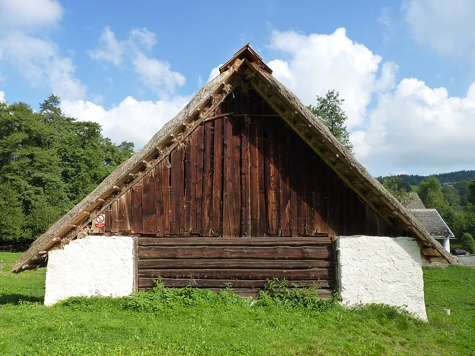 호슬로비체 역사 물레방아 (Hoslovice Watermill) 여행 추천 - 로드트립