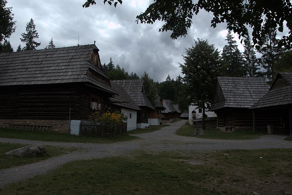 오라바 전통마을 박물관 (Museum of Orava Village)