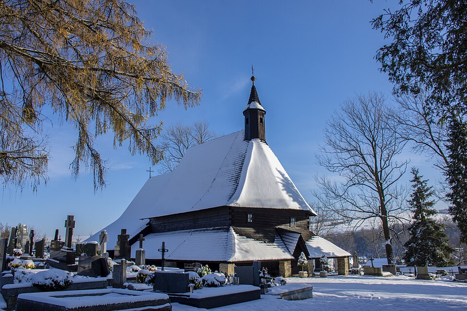 트브르도신 모든 성인 목조교회 (All Saints Church, Tvrdošín) 여행 추천 - 로드트립