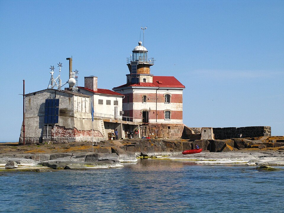 메르케트 등대섬 (Märket Lighthouse) 여행 추천 - 로드트립