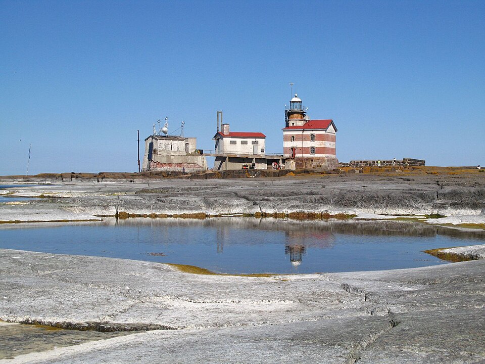 메르케트 등대섬 (Märket Lighthouse) 여행 추천 - 로드트립