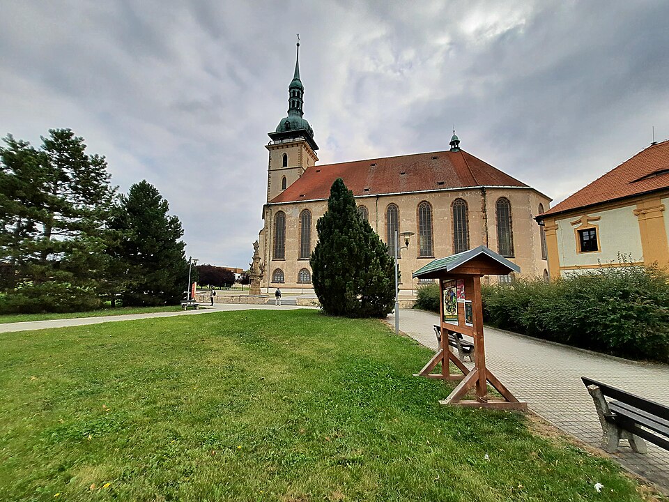 모스트 성모승천교회 (Church of the Assumption of the Virgin Mary in Most) 여행 추천 - 로드트립