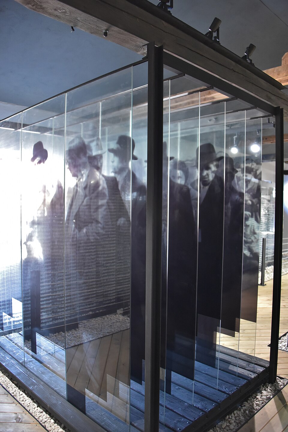 세레티 홀로코스트 박물관 (Holocaust Museum in Sereď) 여행 추천 - 로드트립
