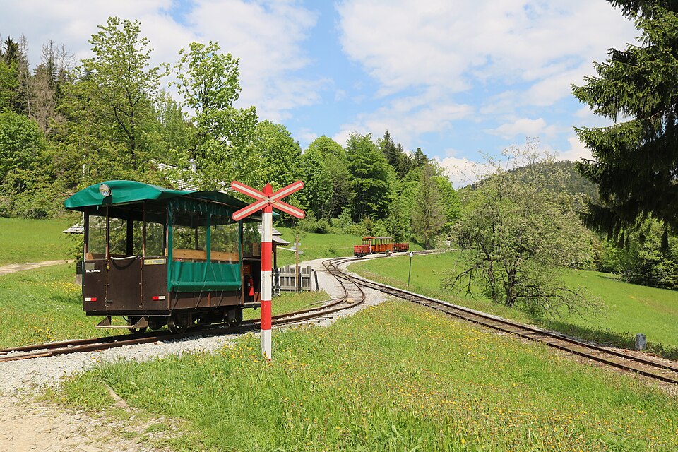 오라바 산림철도 (Orava Forest Railway) 여행 추천 - 로드트립