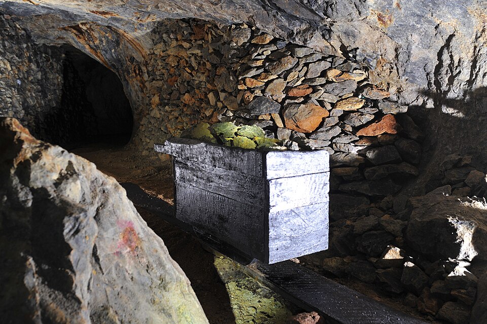 슬로바키아 오팔 광산 (Slovak Opal Mines) 여행 추천 - 로드트립