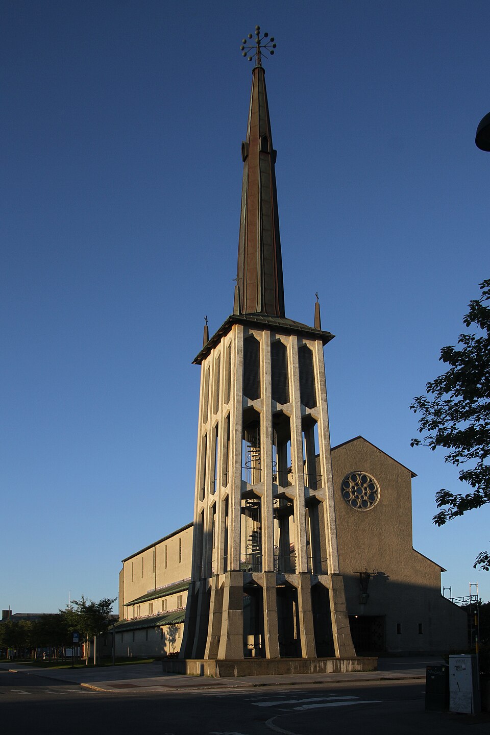 보되 대성당 (Bodø domkirke) 여행 추천 - 로드트립