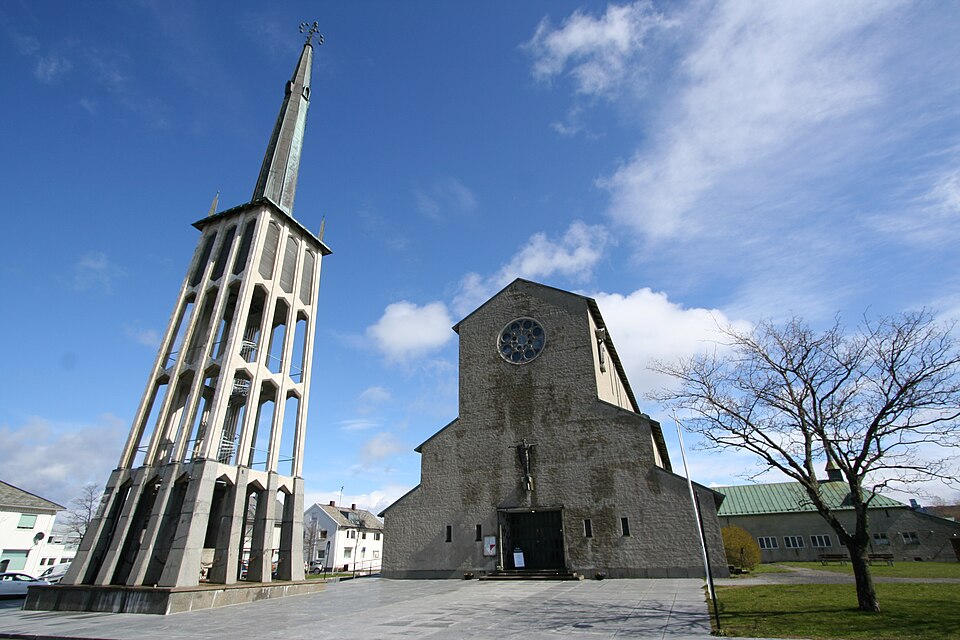 보되 대성당 (Bodø domkirke) 여행 추천 - 로드트립