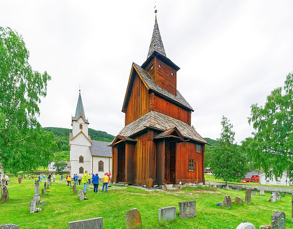 토르포 목조교회 (Torpo stavkirke) 여행 추천 - 로드트립