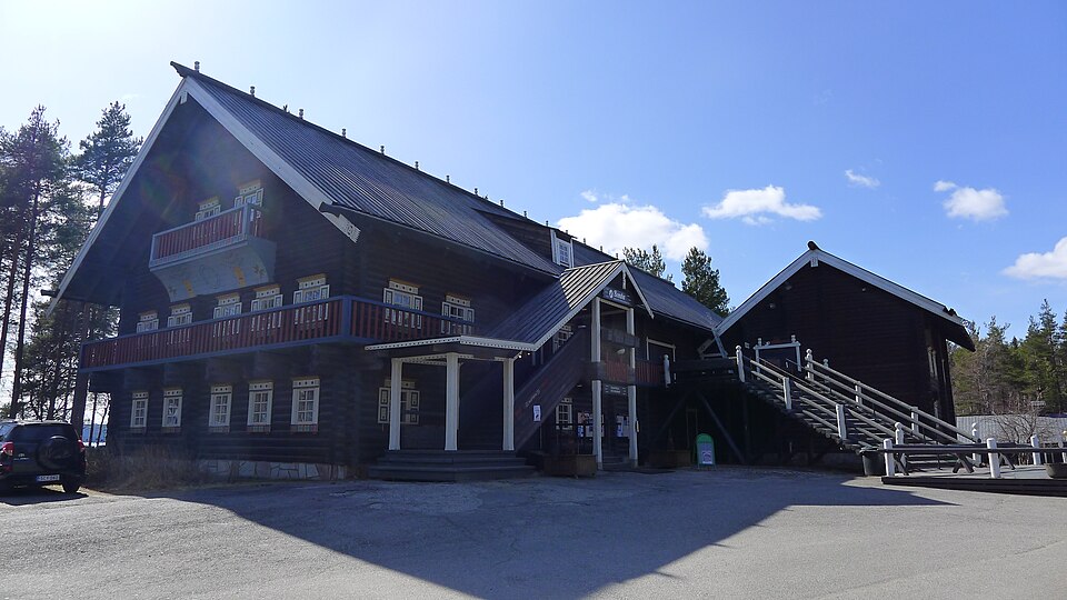 누르메스 봄바 카렐리아 전통마을 (Bomba House and Karelian Village)