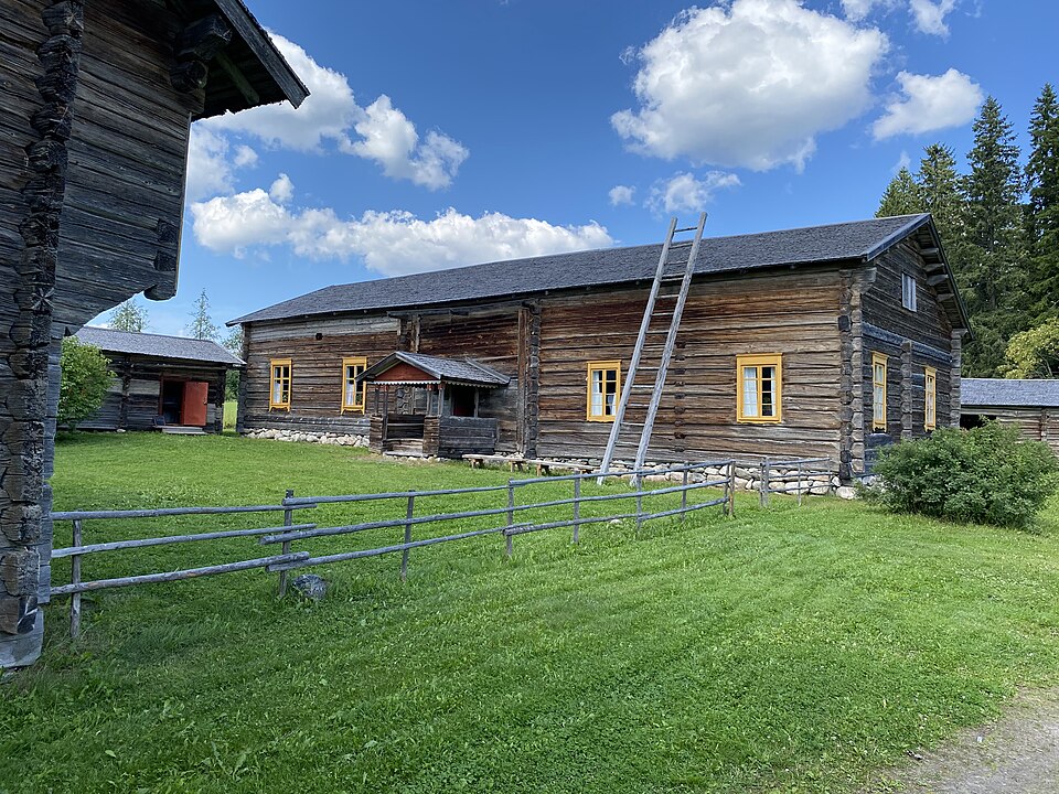 피엔매키 전통농가 야외박물관 (Pienmäki Farm Buildings Museum) 여행 추천 - 로드트립