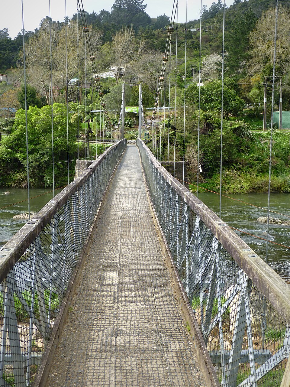 카랑가하케 협곡 역사 산책로 (Karangahake Gorge Historic Walkway) 여행 추천 - 로드트립