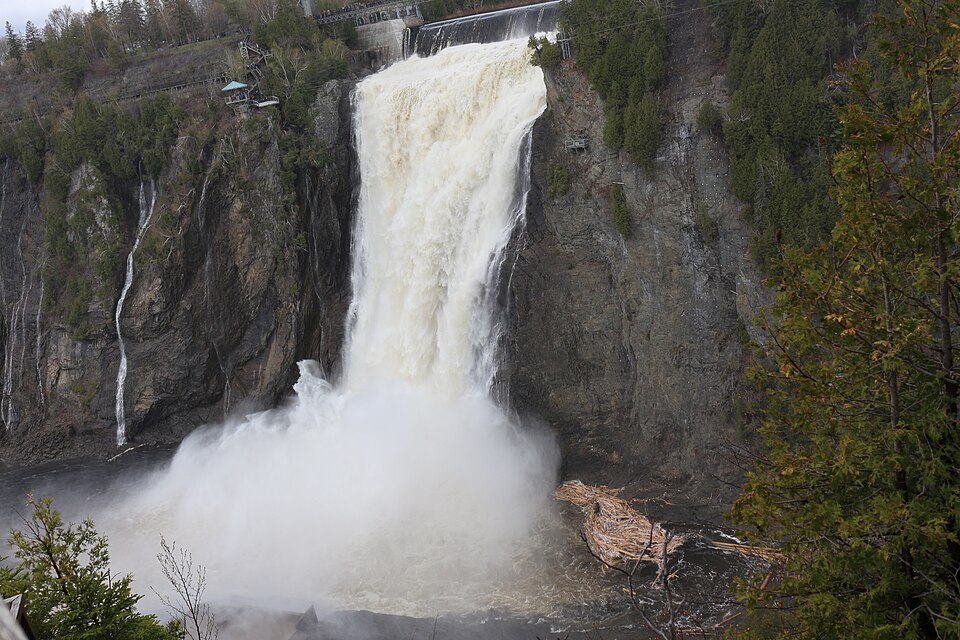 몽모랑시 폭포 공원 (Parc de la Chute-Montmorency) 여행 추천 - 로드트립