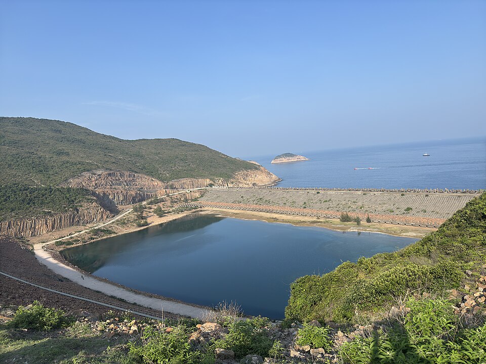 만이저수지 동쪽 댐 (High Island Reservoir East Dam)