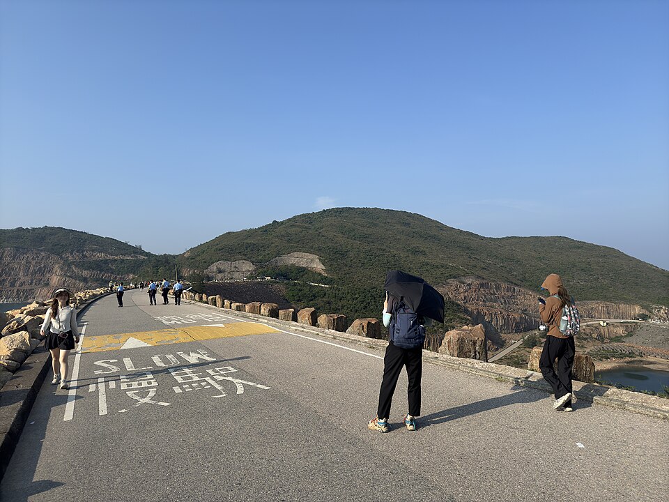 만이저수지 동쪽 댐 (High Island Reservoir East Dam) 여행 추천 - 로드트립