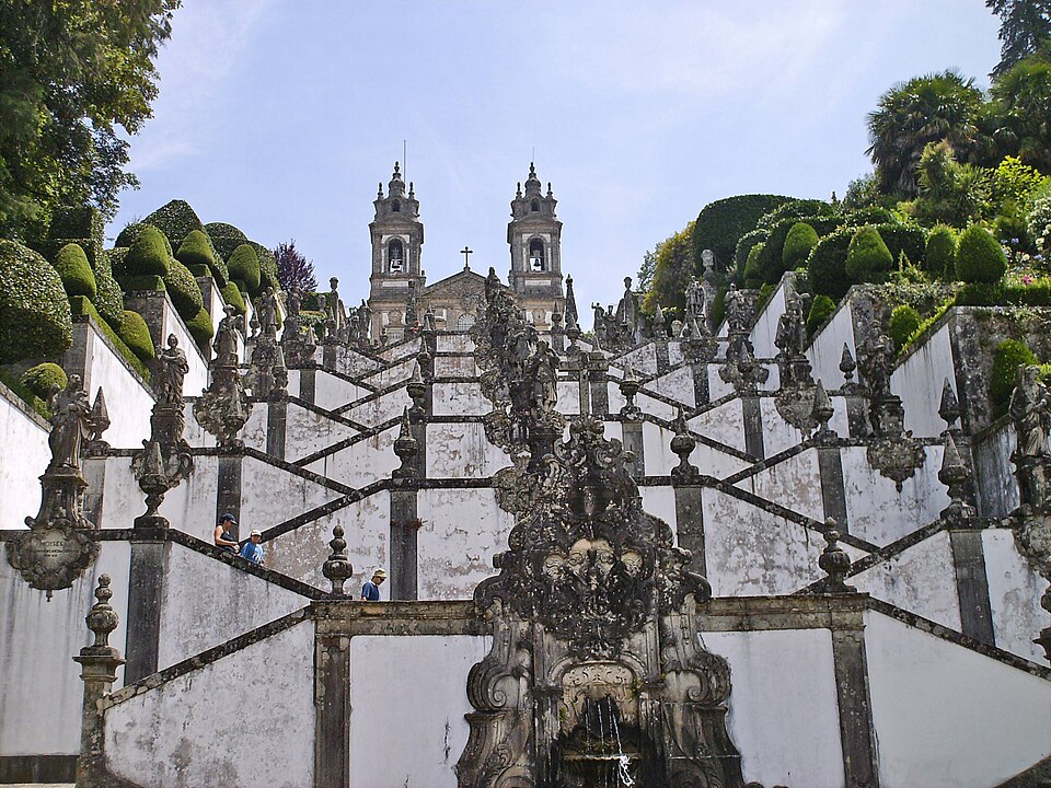 봉 제수스 두 몬트 성역 (Santuário do Bom Jesus do Monte) 여행 추천 - 로드트립