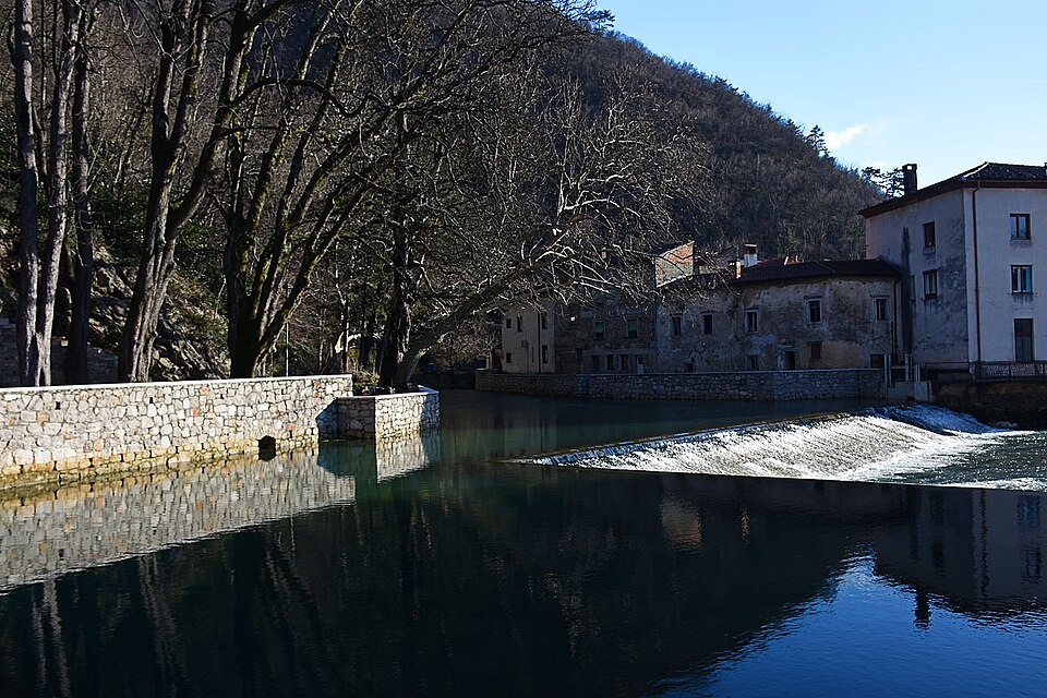 비파바강 발원지 (Vipava River Springs) 여행 추천 - 로드트립