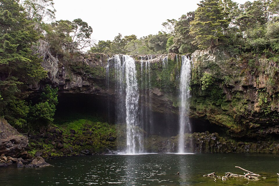 와이아니와니와·레인보 폭포 (Waianiwaniwa / Rainbow Falls) 여행 추천 - 로드트립