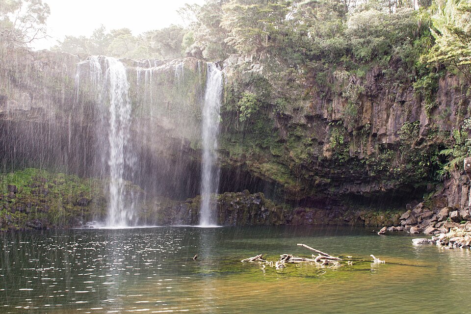와이아니와니와·레인보 폭포 (Waianiwaniwa / Rainbow Falls) 여행 추천 - 로드트립
